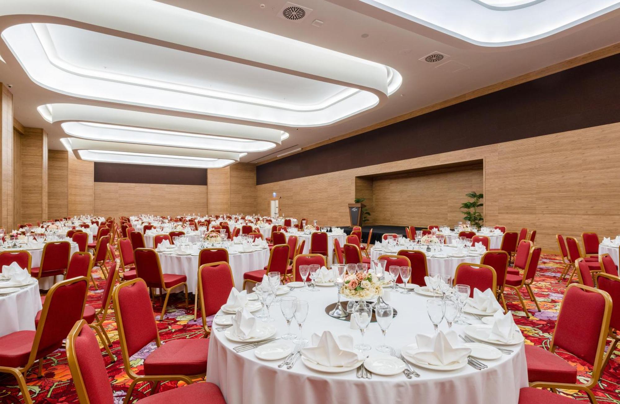 Concorde Tower Hotel & Casino Nicósia Exterior foto The Grand Ballroom